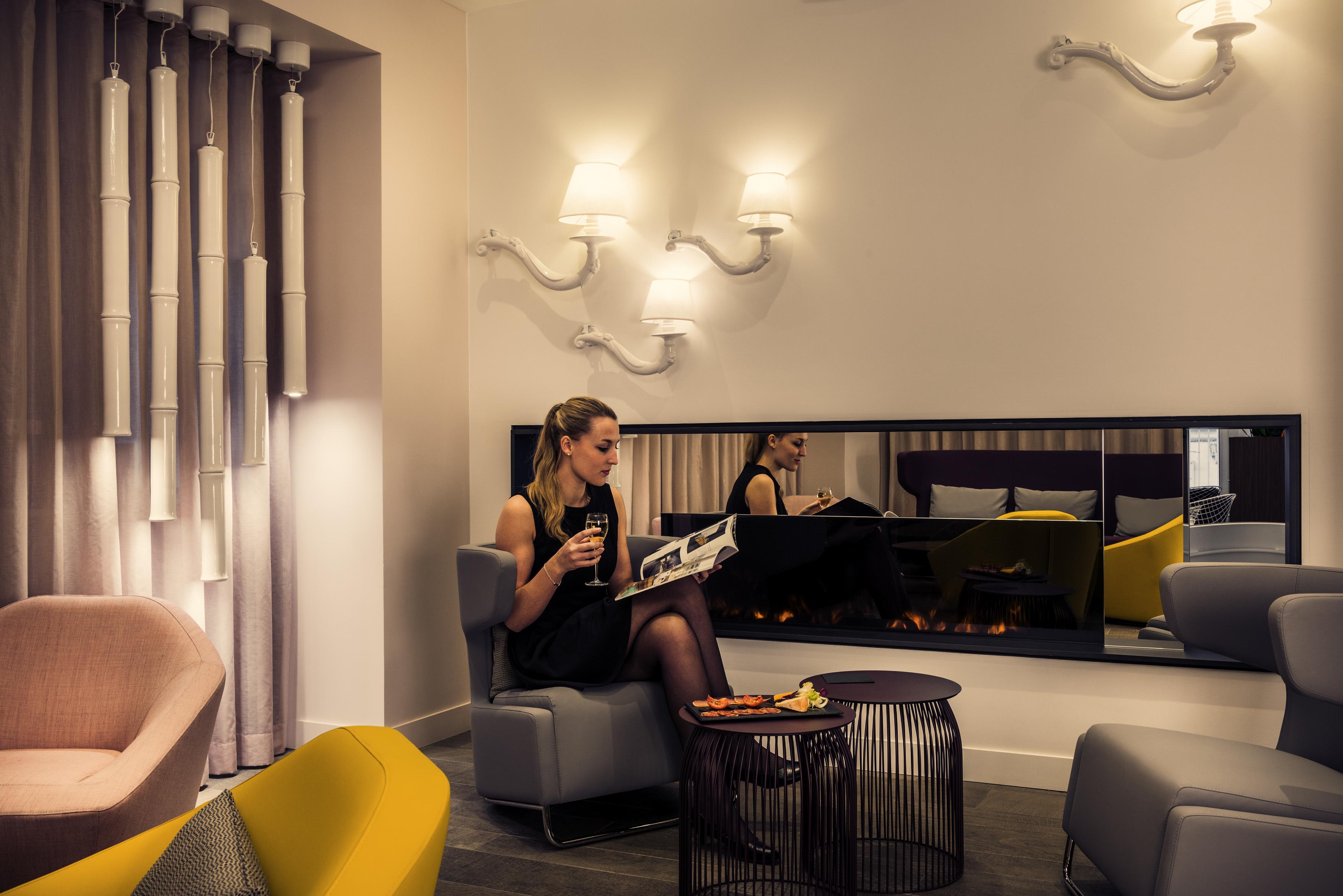 Mercure Paris Montmartre Sacré Coeur Esterno foto
